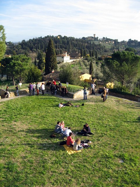 Fort Belvedere-19.JPG - The pathway around the perimeter of the fort gives visitors breathtaking views of Florence's skyline as well as the Tuscan hills beyond.